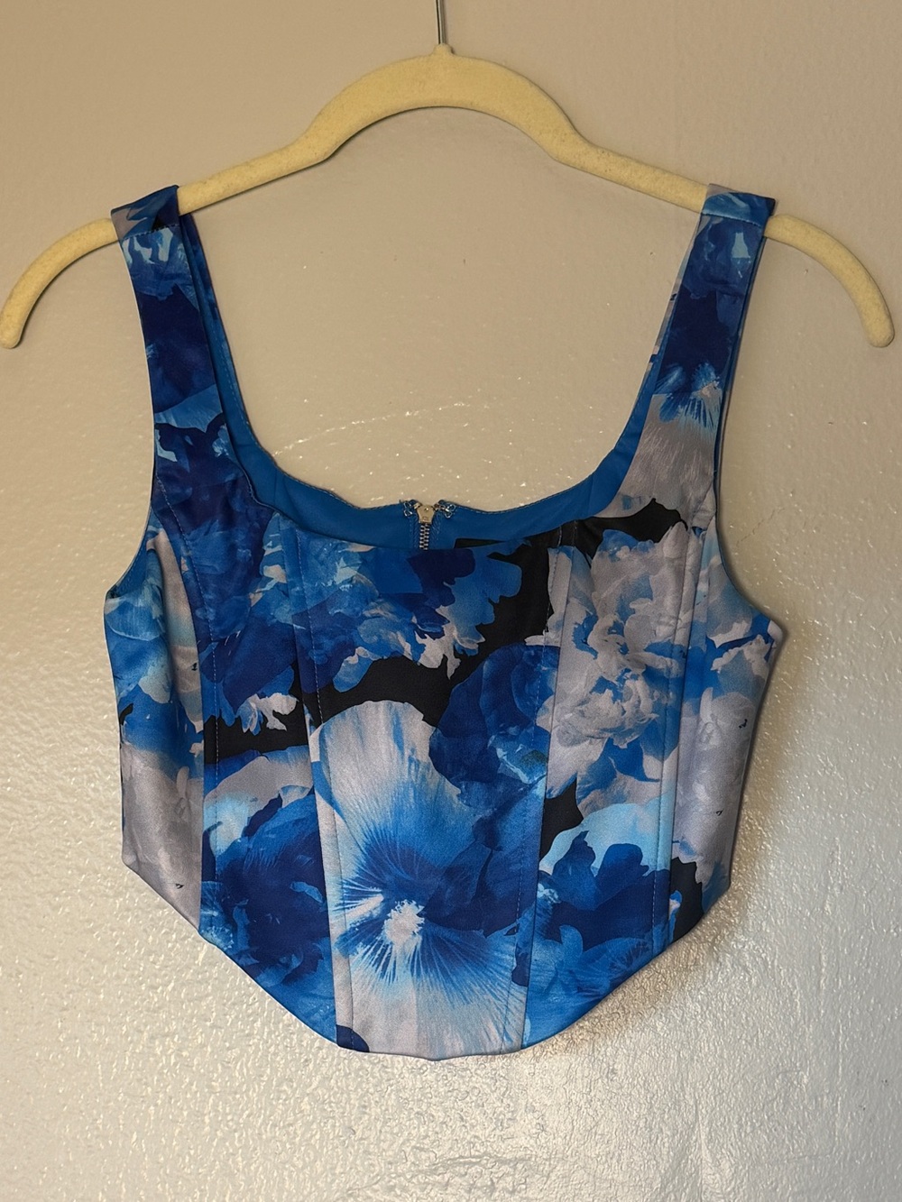 Forever 21 Blue Floral Crop Top